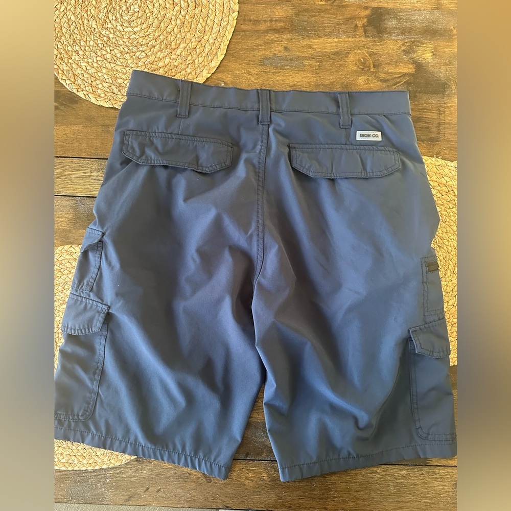Iron Co. Men's Blue Cargo Shorts - Picture 4 of 4